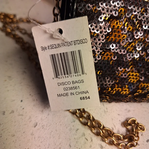 NWT Bijoux Terner Black and Gold Sequin Clutch. - Picture 2 of 4